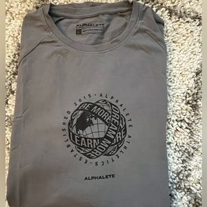 Alphalete tshirt